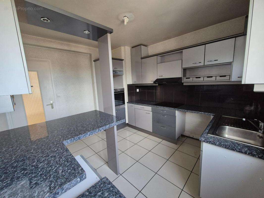 Appartement à SAINT-ETIENNE