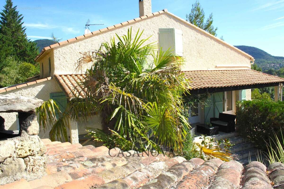 Maison à POUJOLS