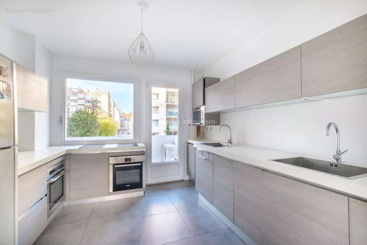 Appartement à LYON-6E