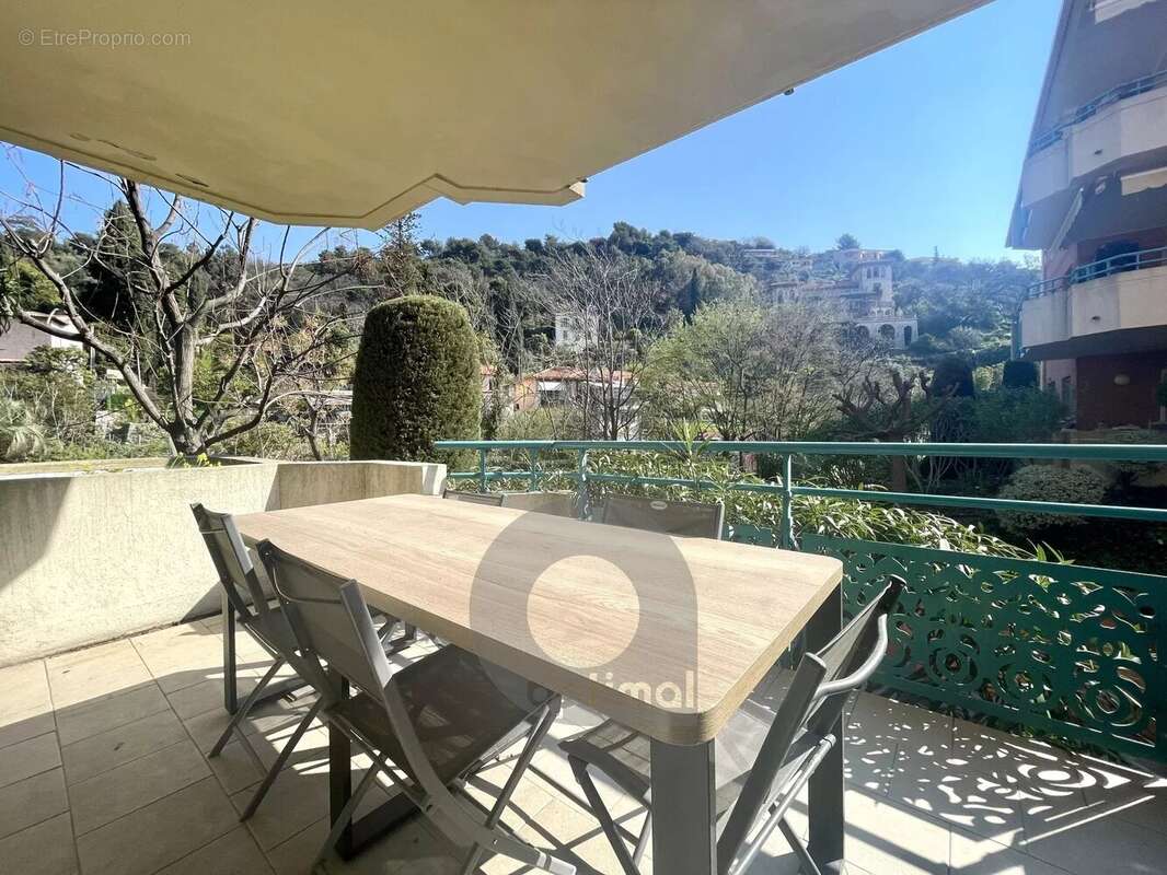 Appartement à ROQUEBRUNE-CAP-MARTIN