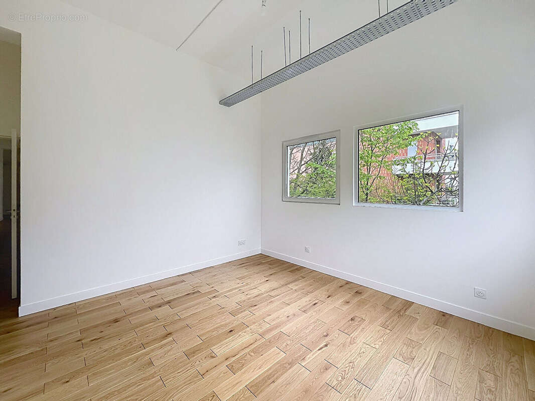 Appartement à SURESNES