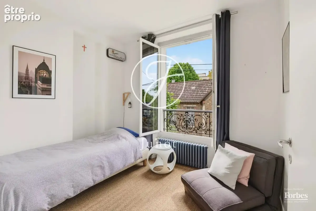 Meudon - CENTRE - Maison 250m² - Terrain 600m² - photo 12