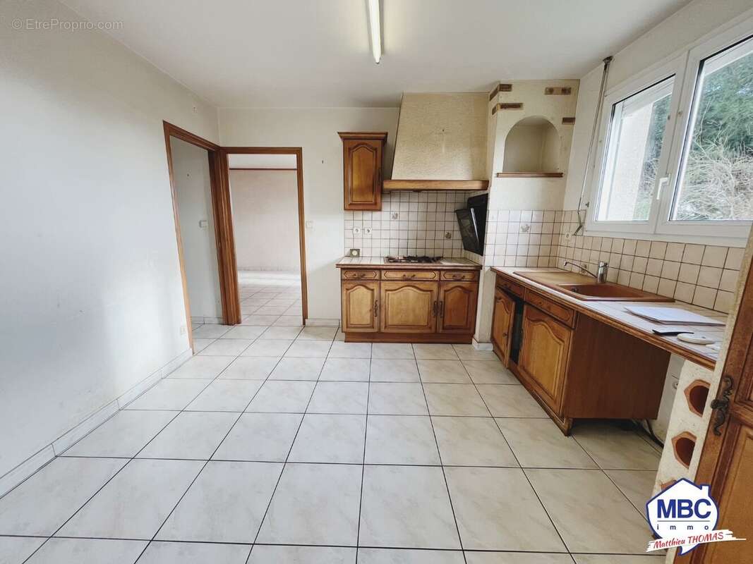 Maison à SAINT-CHRISTOPHE-DU-BOIS