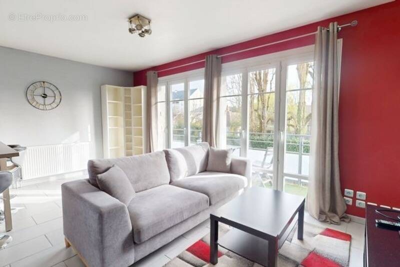 Appartement à SAINT-PRYVE-SAINT-MESMIN