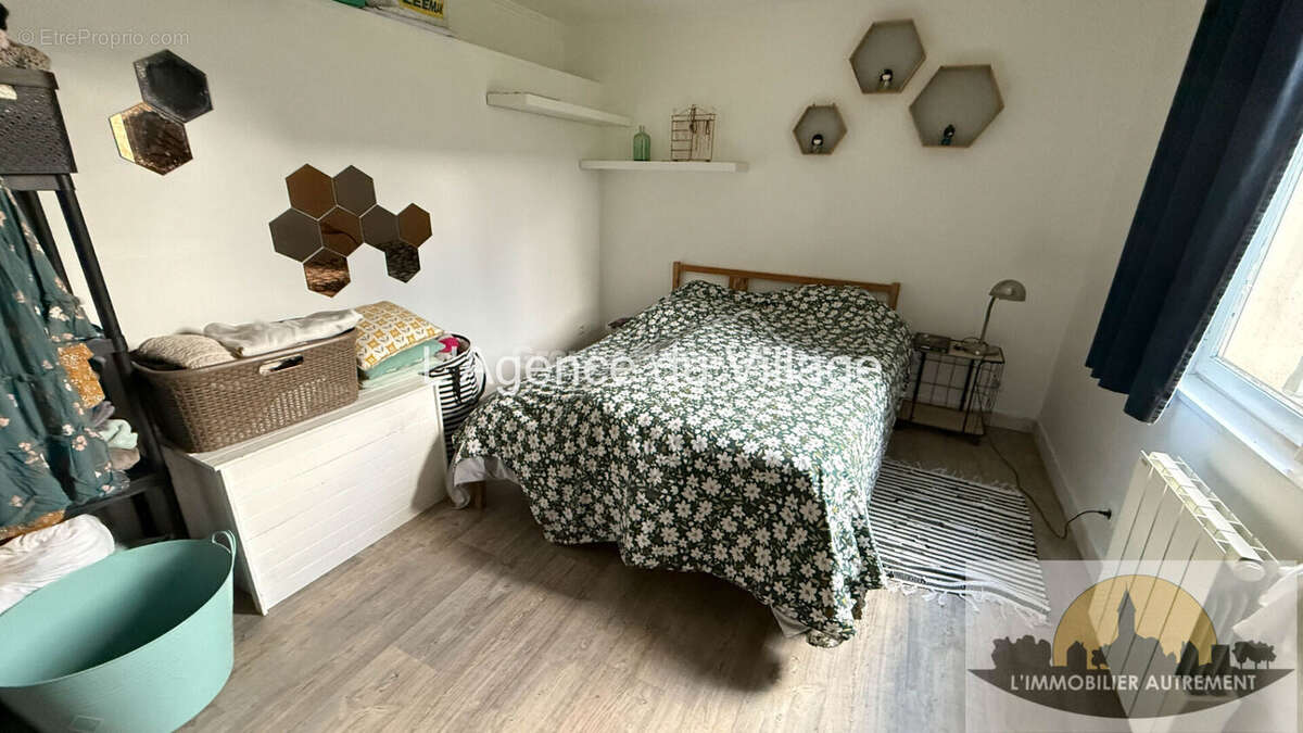 Maison à VILLENEUVE-LES-SABLONS