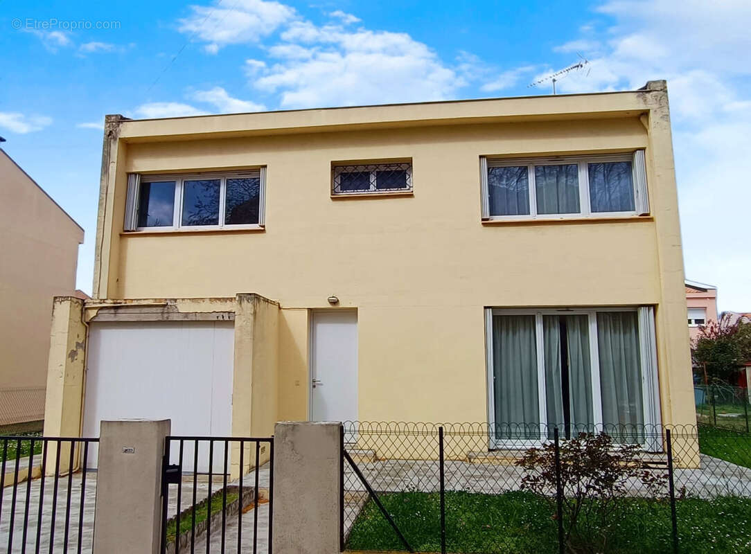 Maison à CUGNAUX