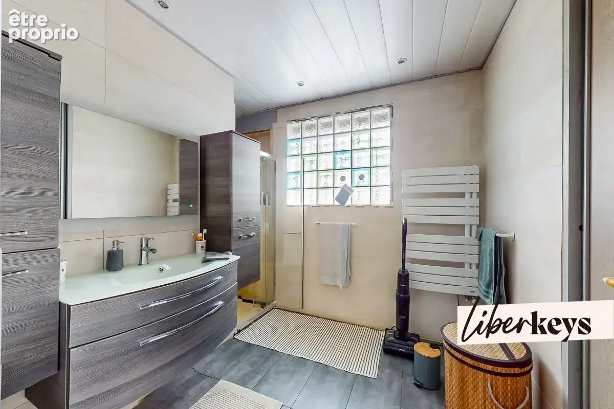 Maison familiale – 855 m² de terrain – Parc de la Cloche – Orly - photo 5