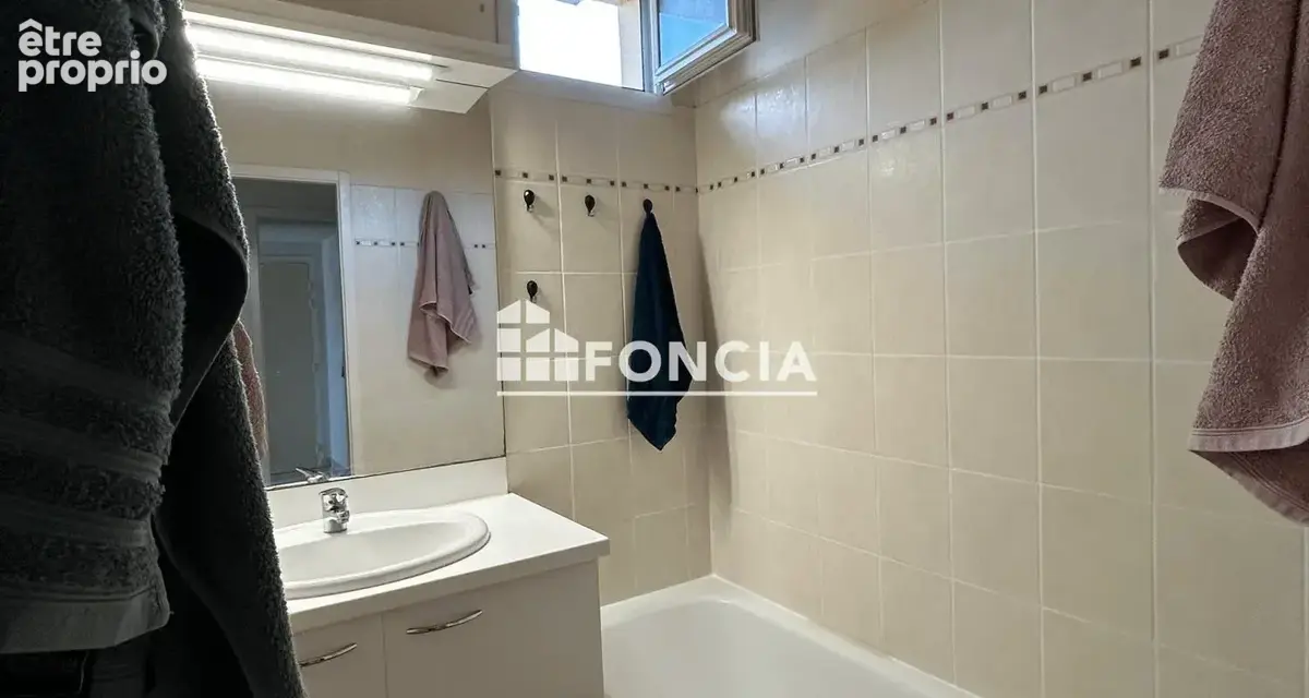 NANGY, appartement de type 3 avec places de parking privatives - photo 4