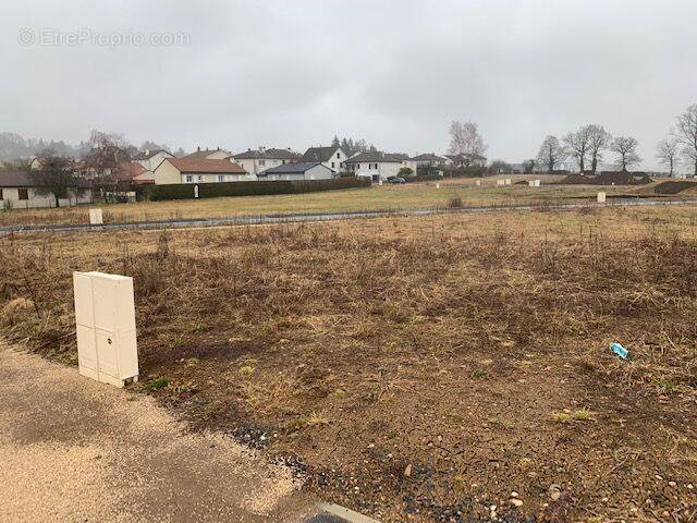 Terrain à NAUCELLES