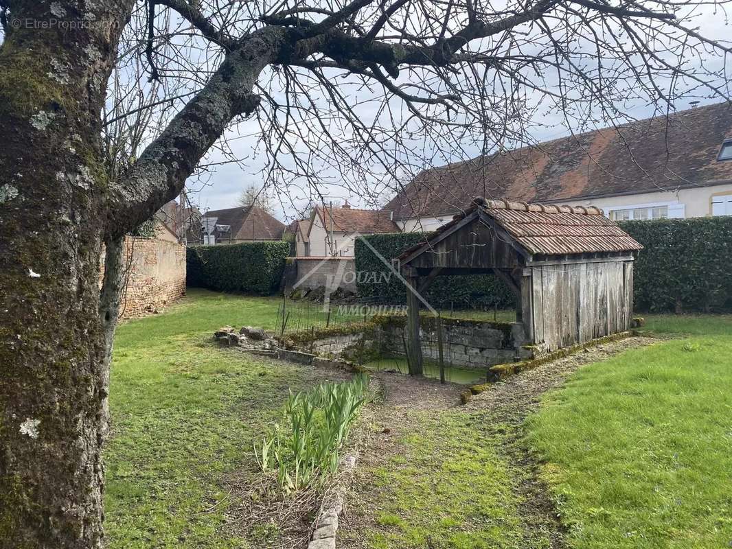 Maison à PIERREFITTE-SUR-LOIRE