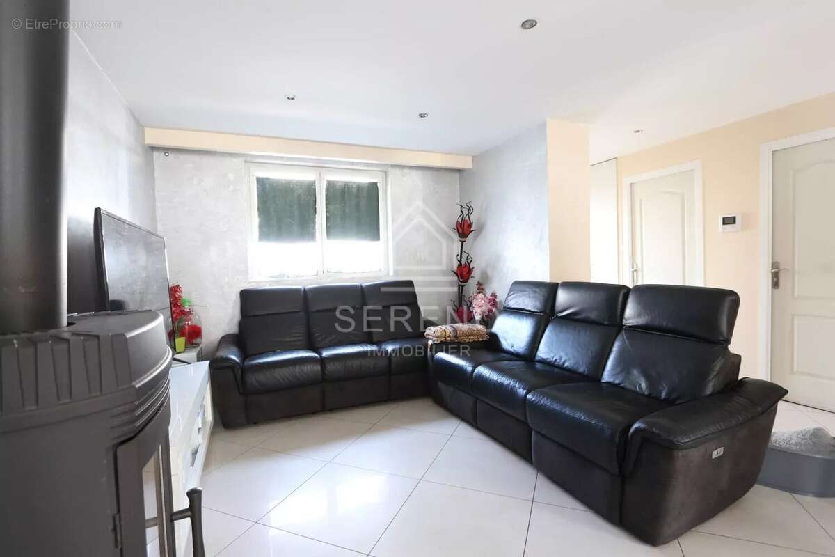 Maison à CHAMPS-SUR-MARNE