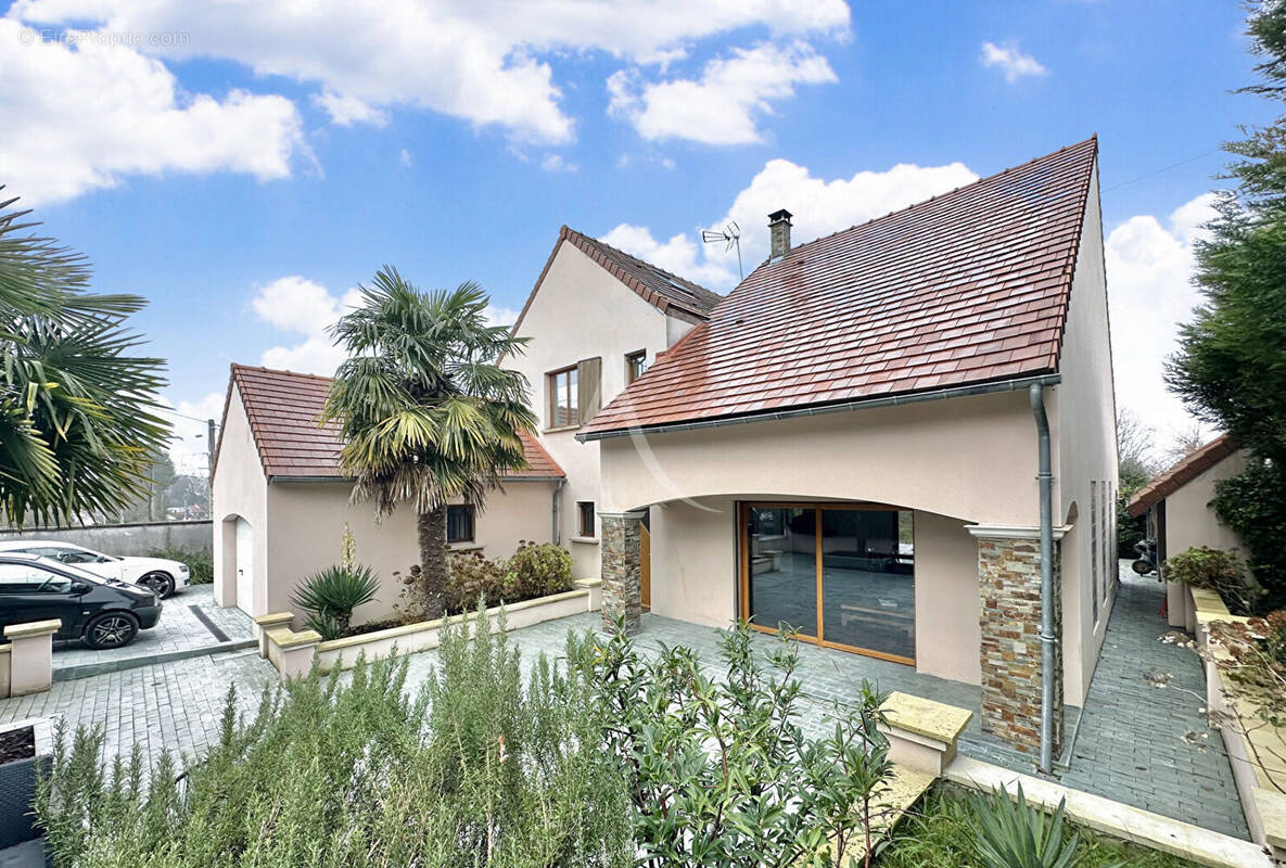 Maison à CHALIFERT
