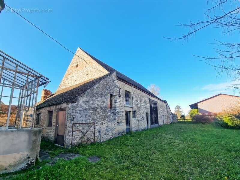Maison à ALLEREY-SUR-SAONE