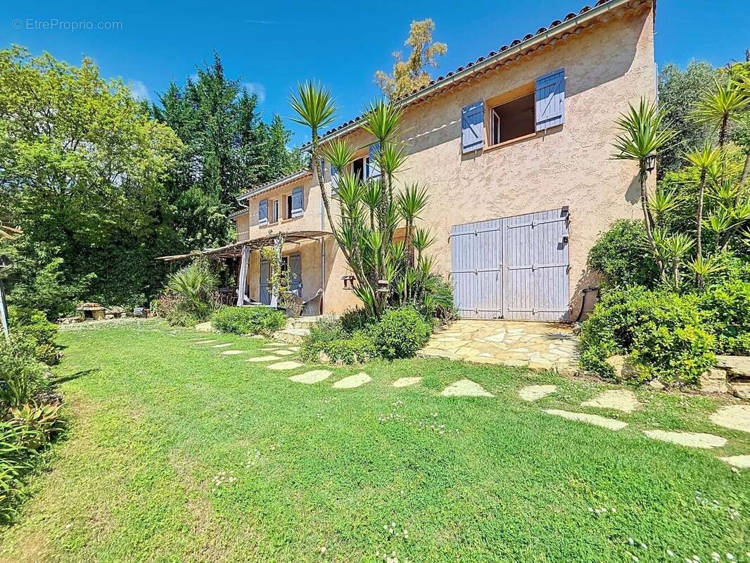 Maison à LE BAR-SUR-LOUP