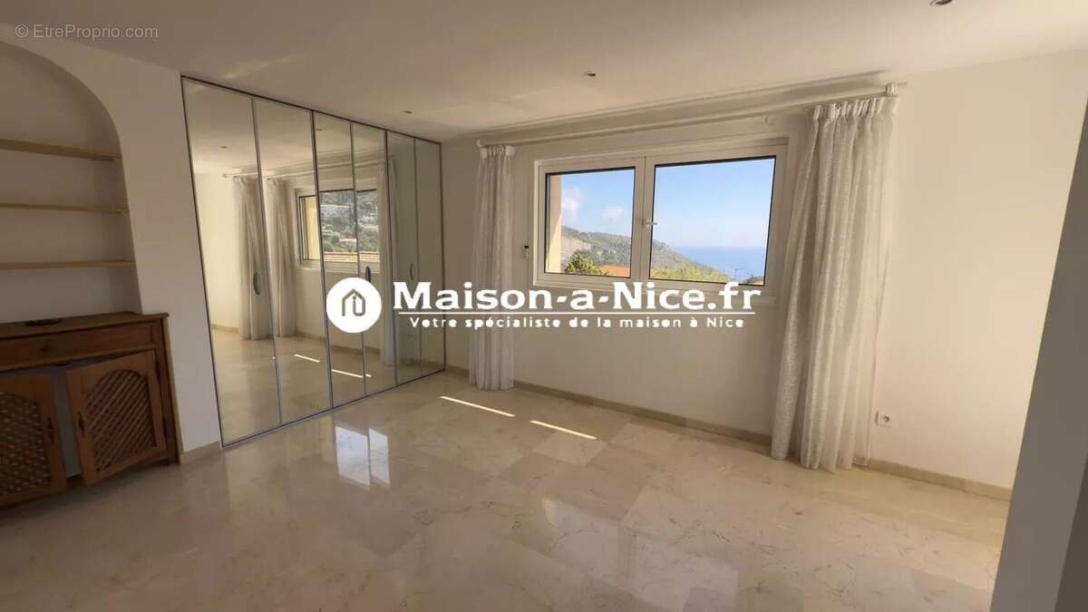 Maison à LA TURBIE