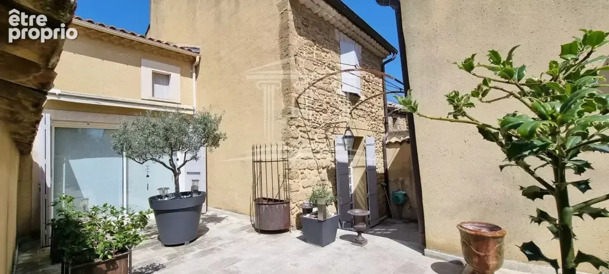 Maison à SORGUES