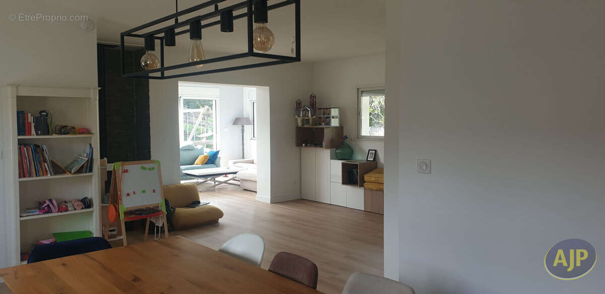 Maison à SAINT-MEDARD-EN-JALLES