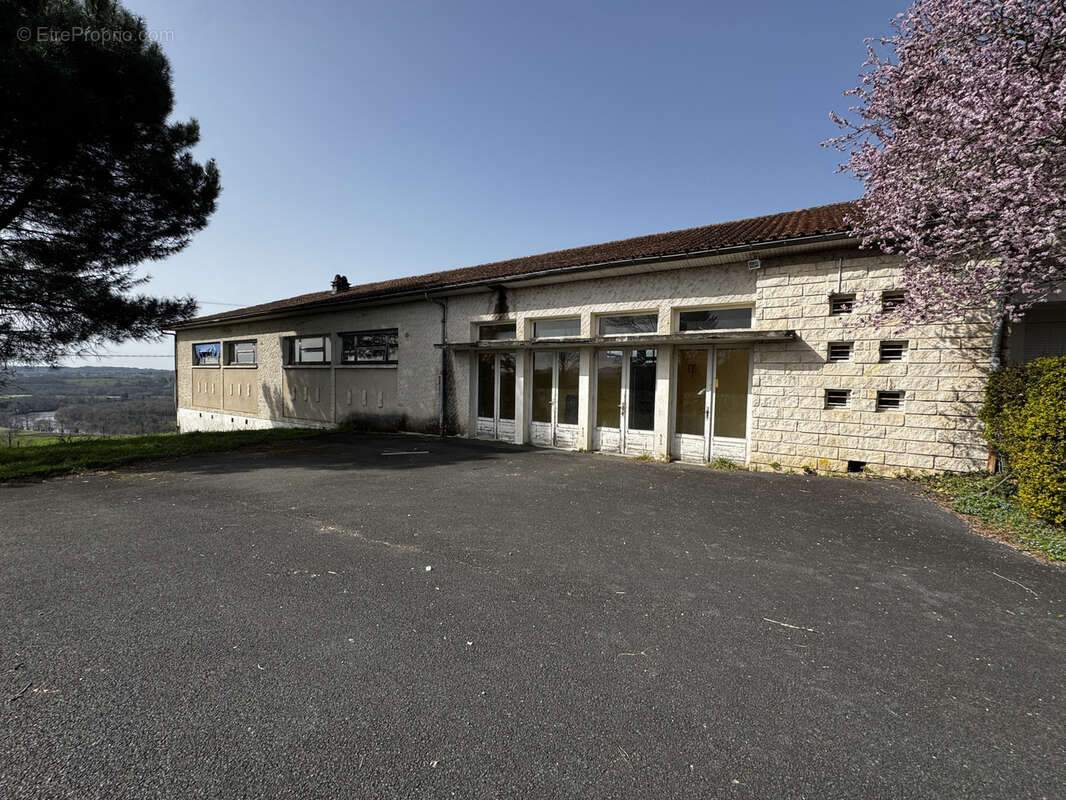Maison à GAGNAC-SUR-CERE
