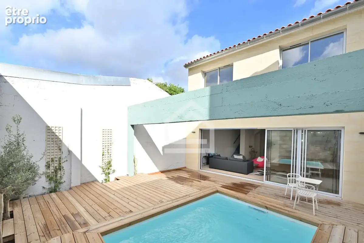 Bordeaux - croix blanche - maison climatisée entièrement rénovée - 4 ch, piscine et stationnement - photo 1