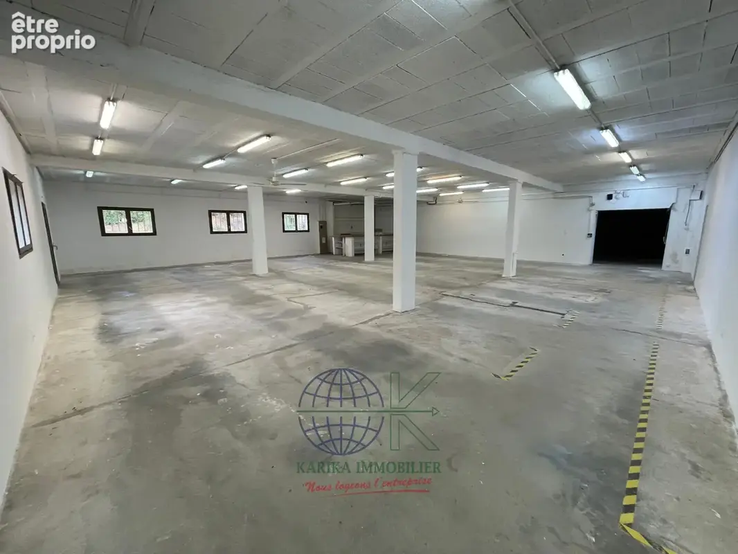 Bâtiment d'activité 1330 m2 à Roquebrune sur Argens - photo 10