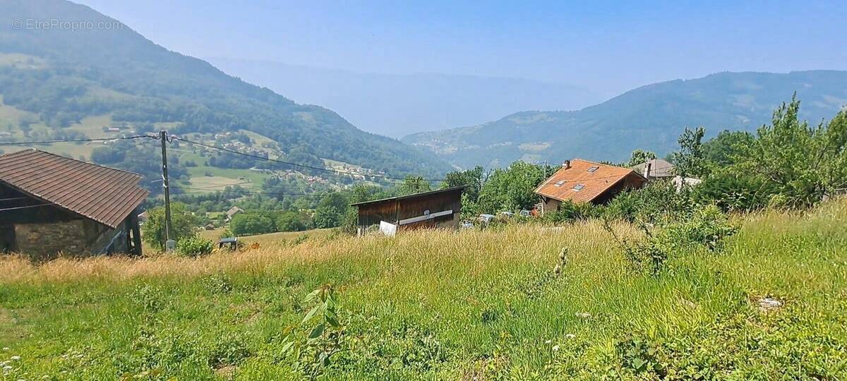 Terrain à SAINT-PIERRE-D'ALLEVARD