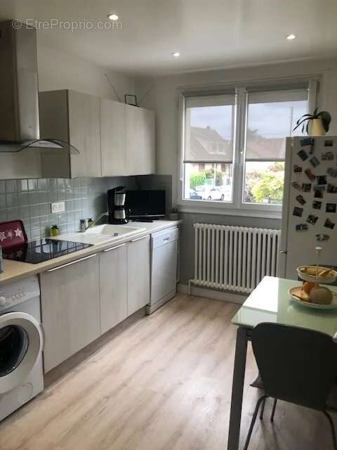 Appartement à SARTROUVILLE