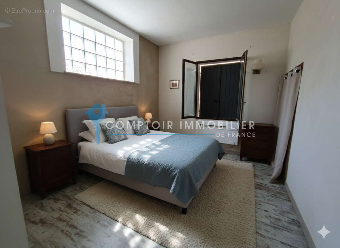 A Vendre GARD(30) - Maison de ville P6 avec terrasse et cave - photo 5