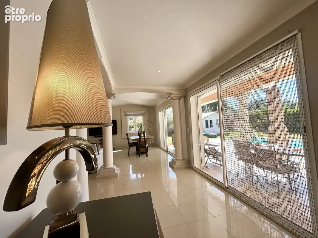 VILLA dans un écrin paisible, sans vis-à-vis, à pied commodités et écoles - photo 7
