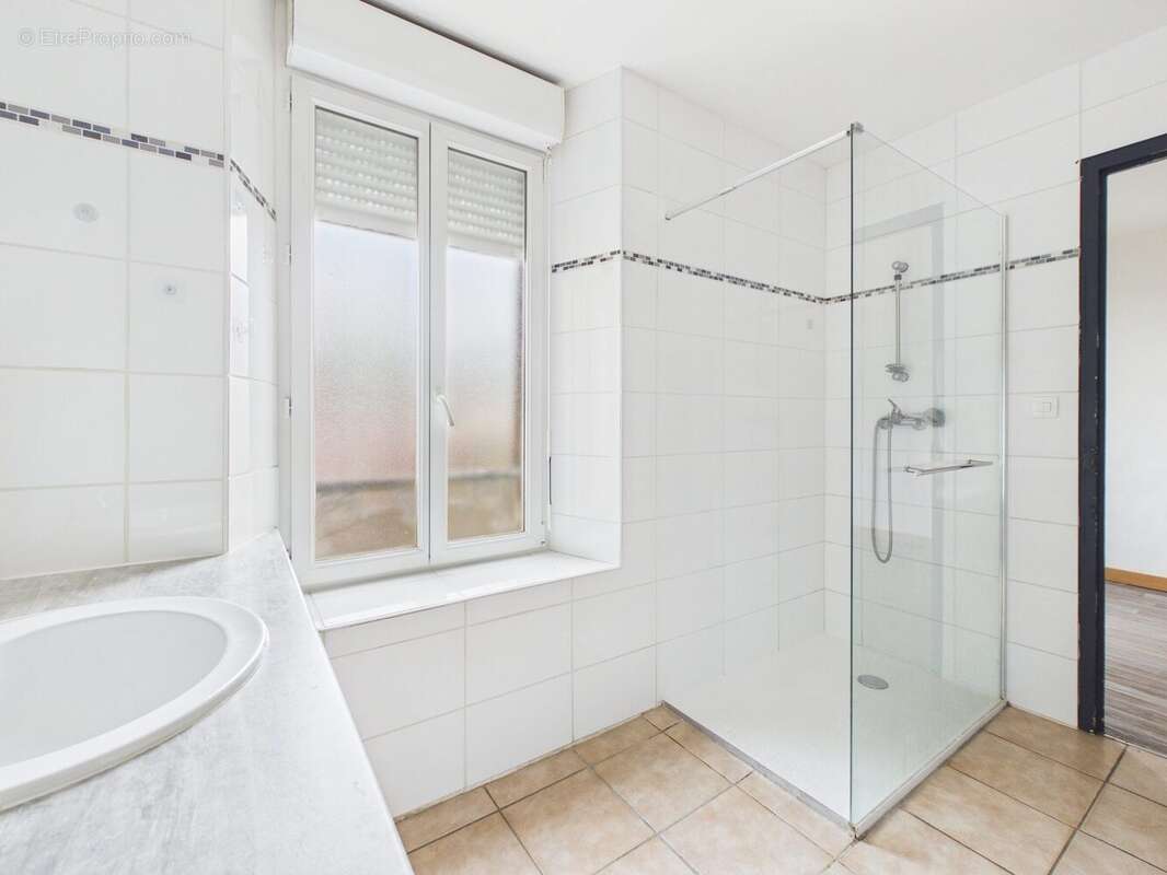 Appartement à ROMILLY-SUR-SEINE