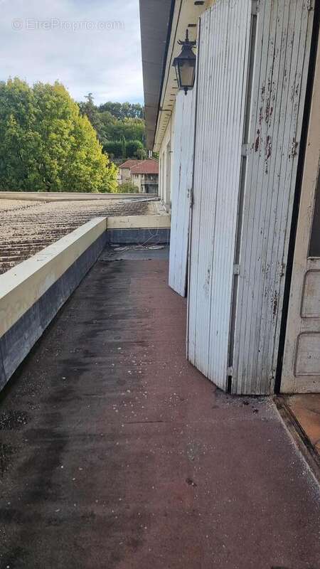 Balcon - Maison à BAGNAC-SUR-CELE