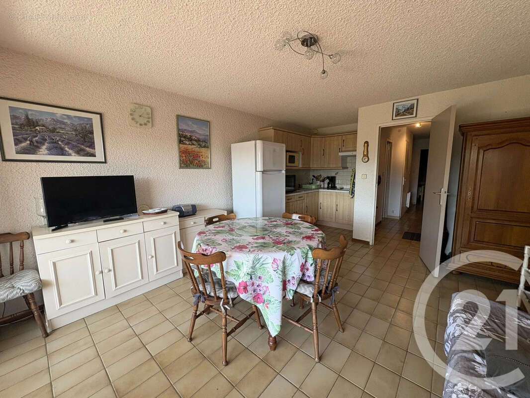 Appartement à BORMES-LES-MIMOSAS