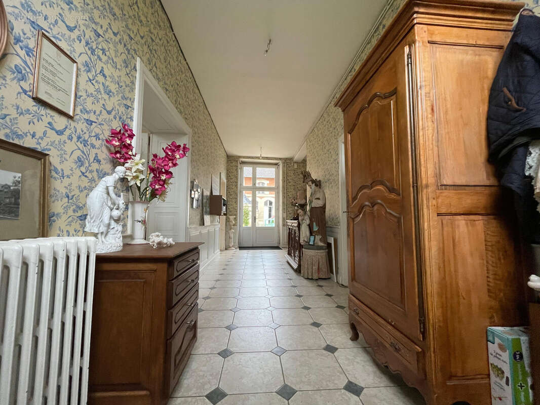 Maison à CEAUX-EN-COUHE