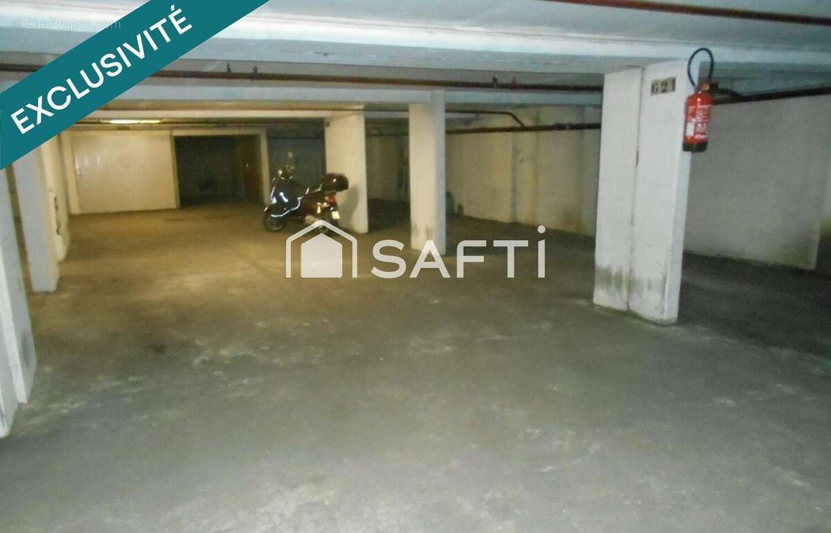 Photo 2 - Parking à PARIS-16E