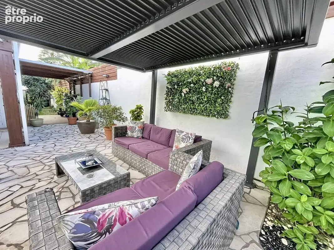 Maison 154 m² à Saint-Pierre  - photo 6
