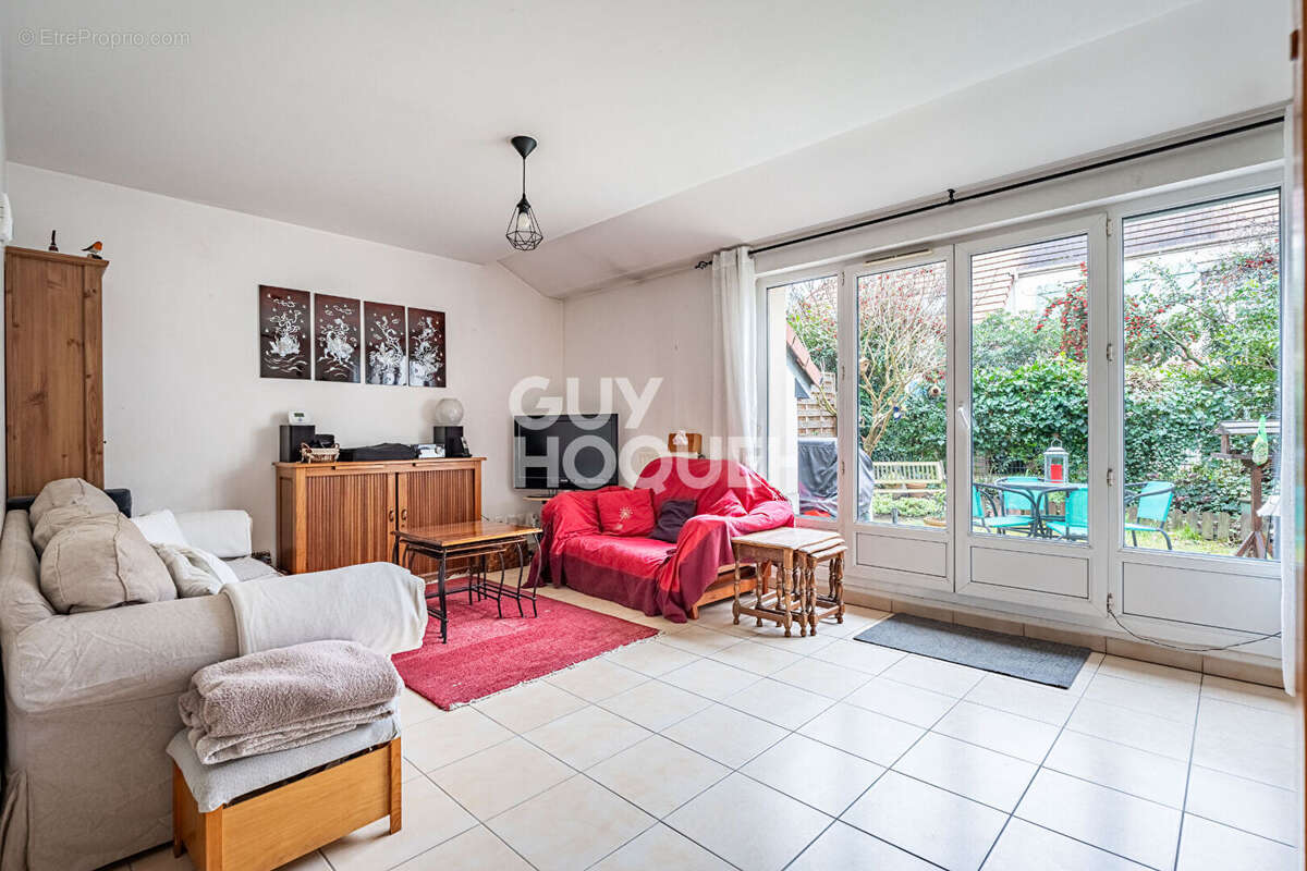 Maison à GENNEVILLIERS