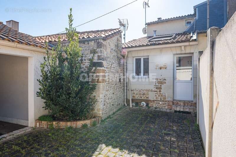 Maison à THOUARS