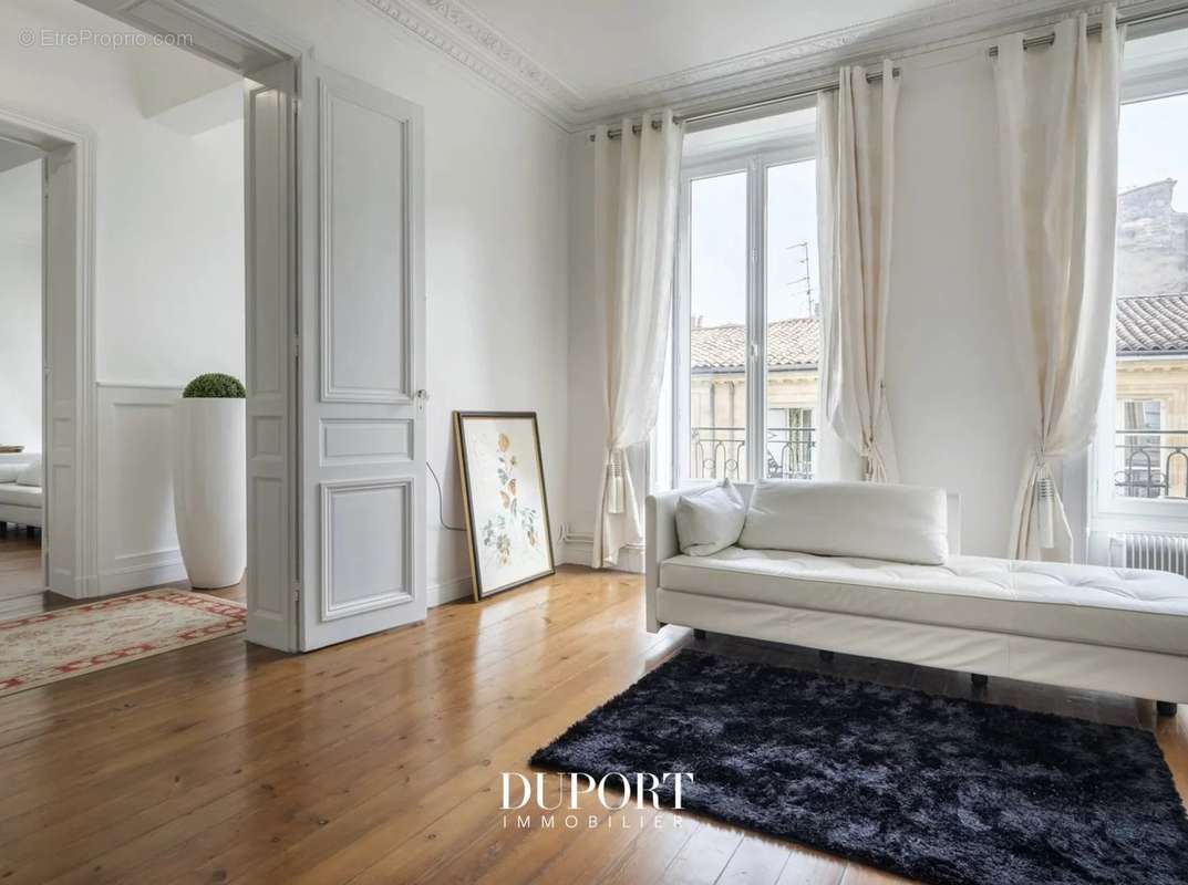 Appartement à BORDEAUX