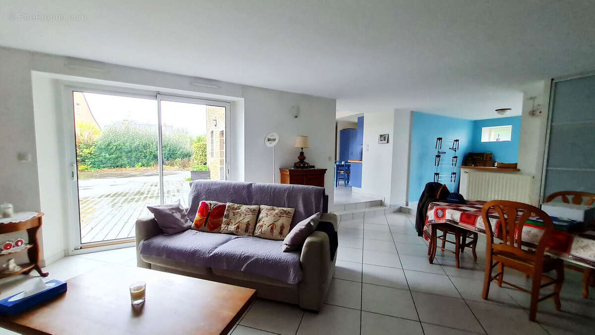 Maison à SAINT-AUBIN-DU-CORMIER