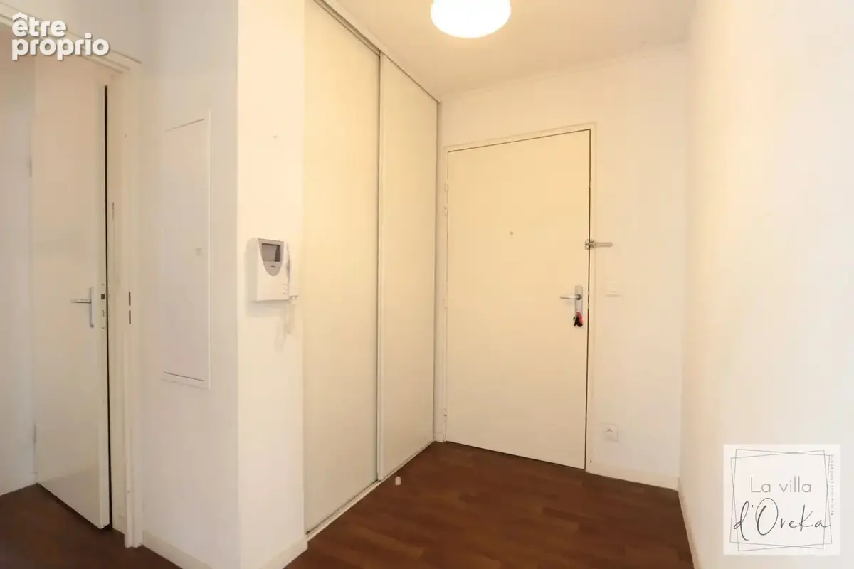 Bel Appartement T3 de 65m2 avec terrasse vue dégagée et 2 pl. parking - photo 10