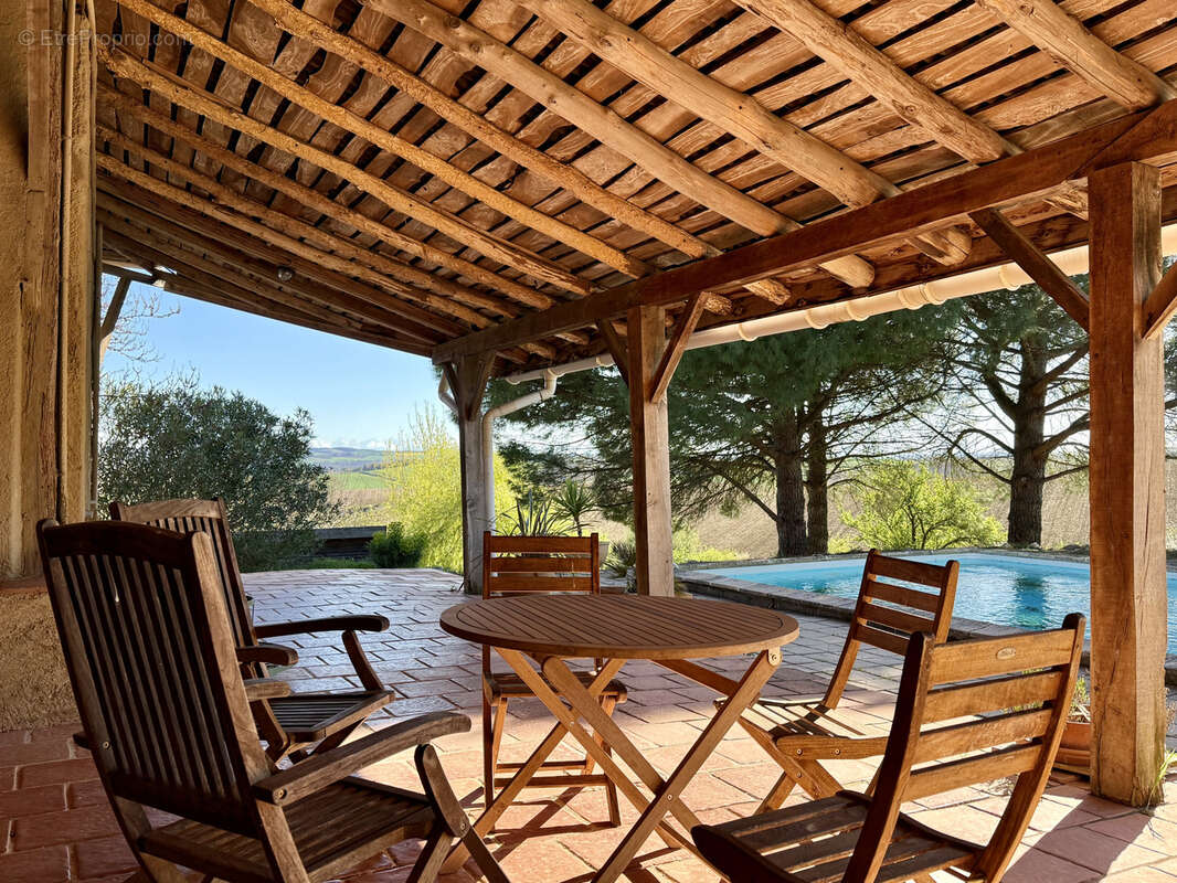 Maison à LE CASTERA