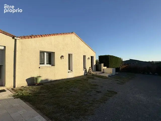 Belle Maison en campagne 108 m2 à 189000€ à Saint Maurice des Noues - photo 6
