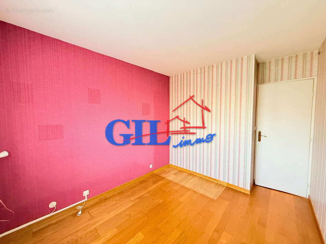 Maison à SAVIGNY-LE-TEMPLE