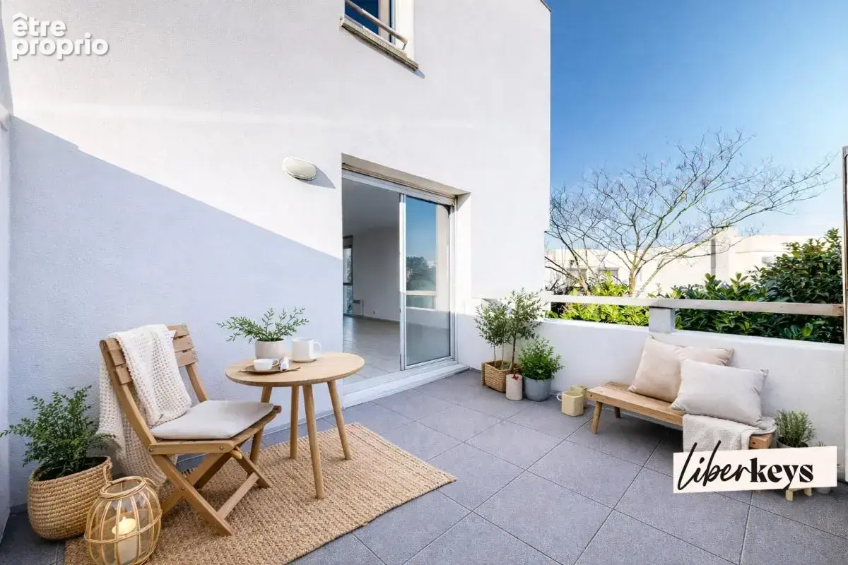 Duplex de 80 m² avec terrasse – 3 chambres – Box fermé - photo 7