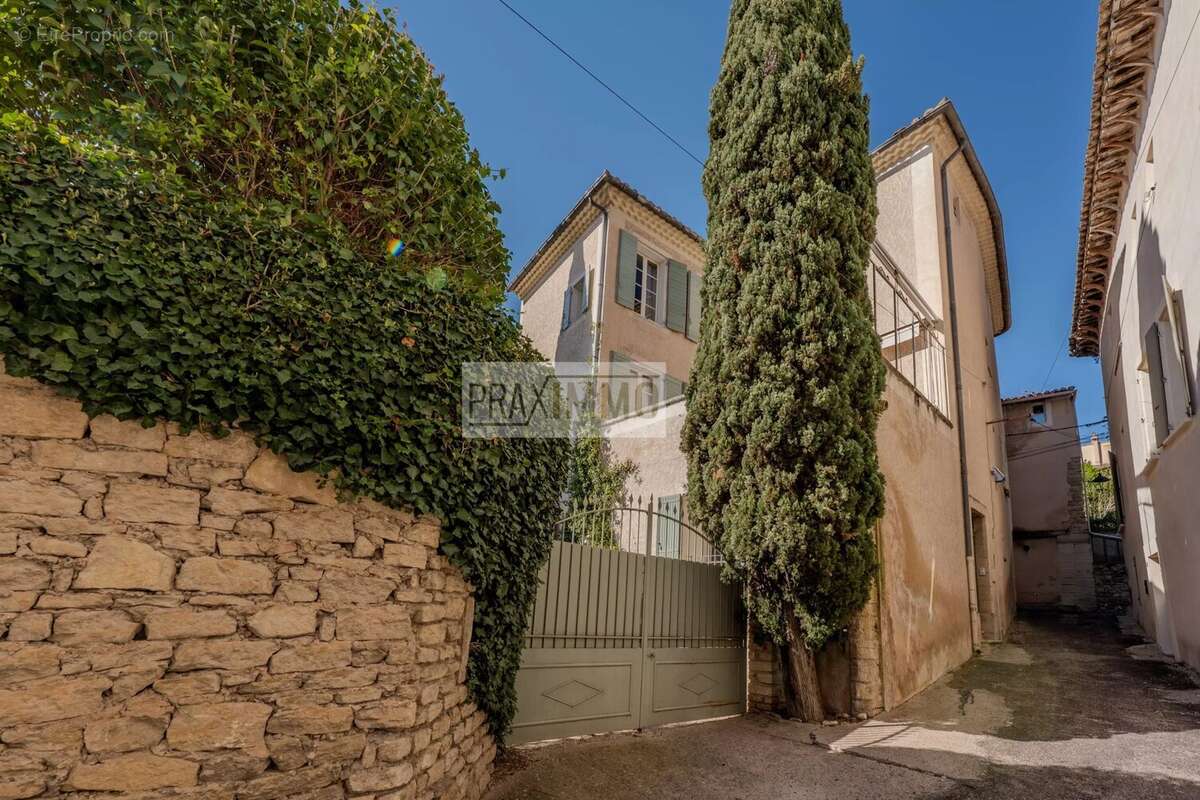 Maison à MAZAN