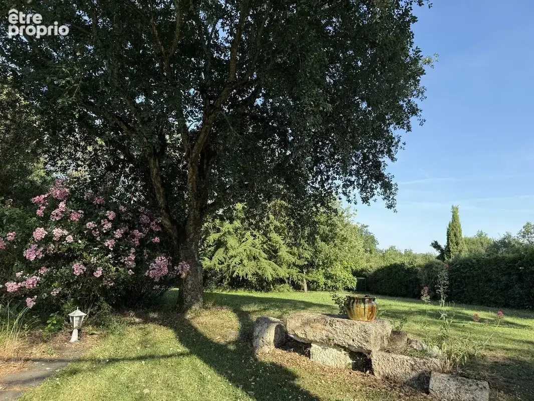 Refuge bucolique dans un hameau préservé - photo 12