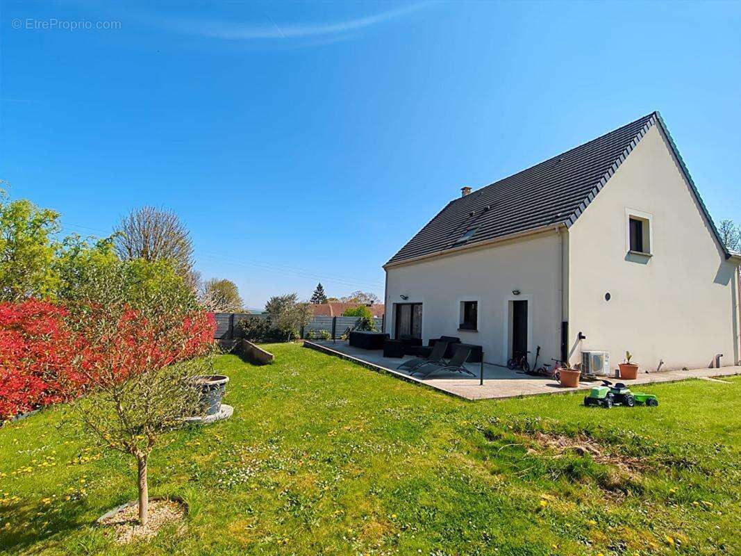 Maison à JAMBVILLE