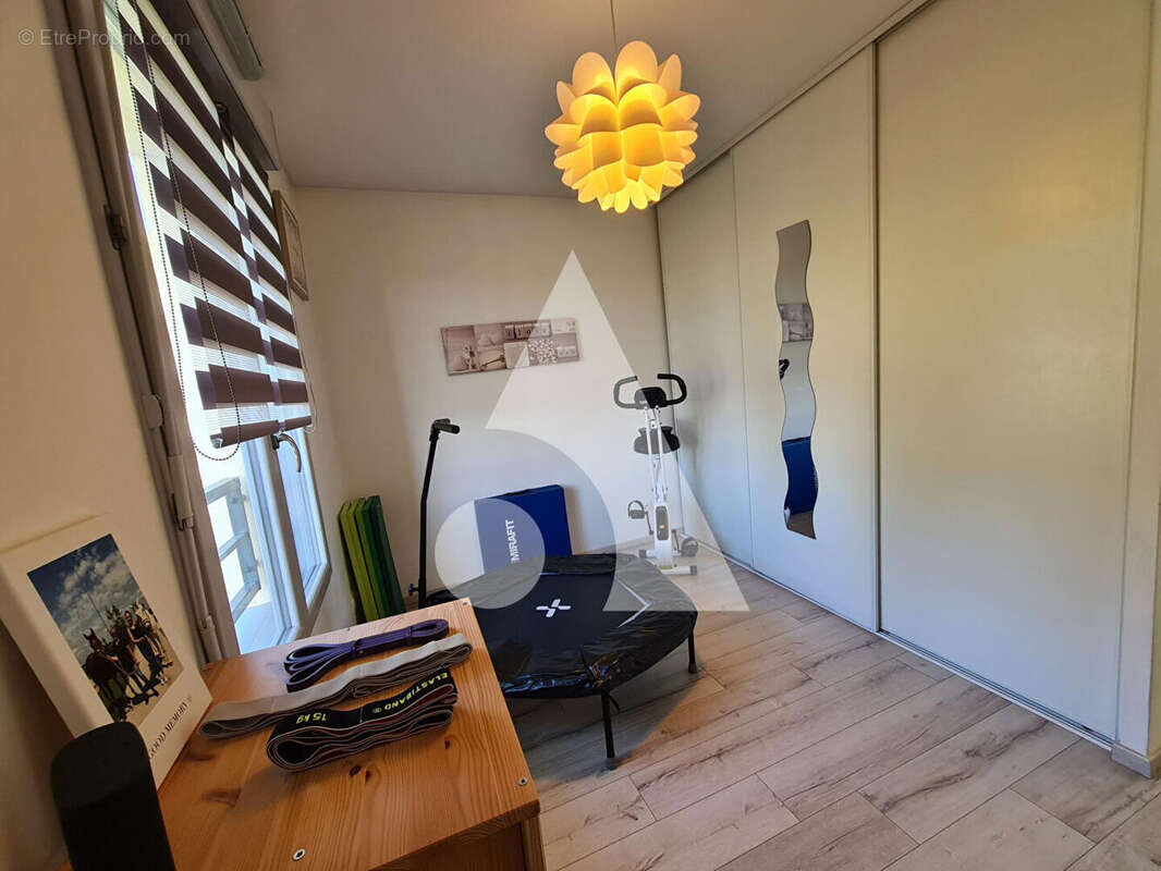 Maison à CRECY-LA-CHAPELLE