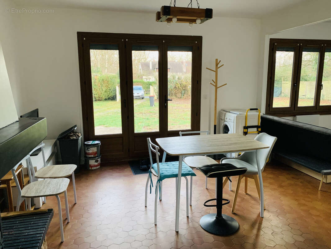 Maison à FOUCHEROLLES