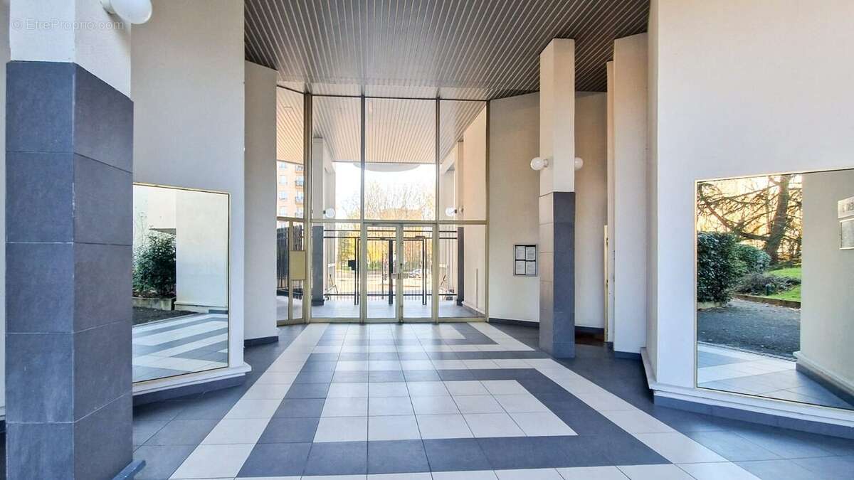 Appartement à PARIS-20E