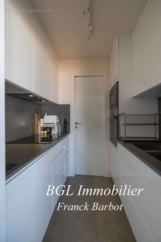 Rare !   magnifique vue océan - appartement t2 avec parking - photo 5